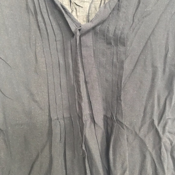 Old Navy Blouse - Picture 2 of 6